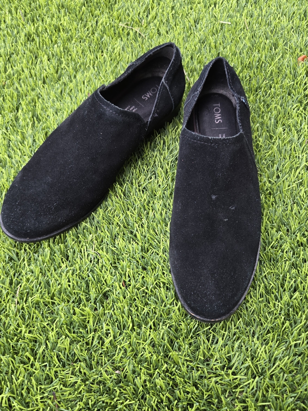 TOMS Women’s Black Suede Slip-On Shoe